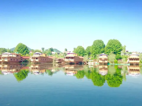 Zaffer Group of Houseboats