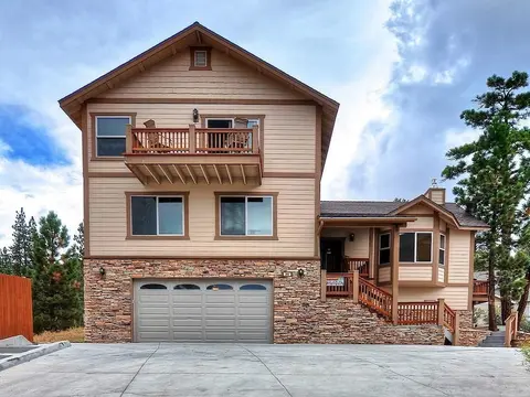 No 19 Luxury Village Retreat