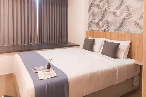 Highest Value Studio Room At Collins Boulevard Apartment