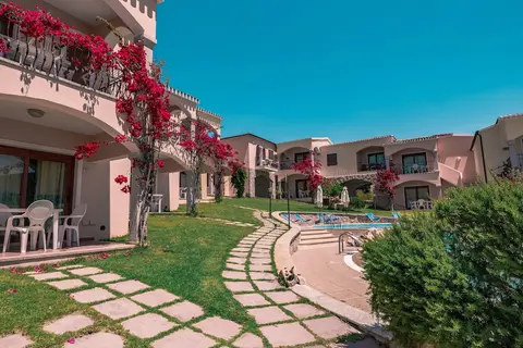 The Fantastic Residenza Badus 1 Bedroom Sleeps 4 Plus Child