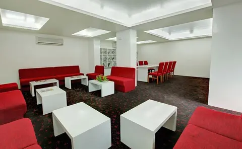 Le Royale Residency