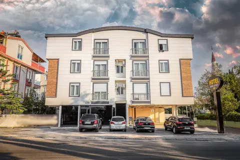 Adam Apart Hotel 2