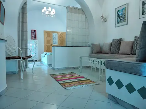 "comfort Shell Near the Beach"