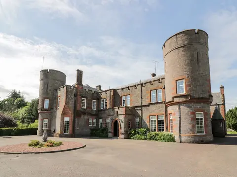 Auchentroig House