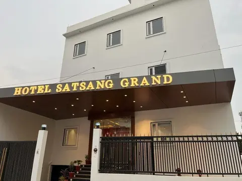 Hotel Satsang Grand