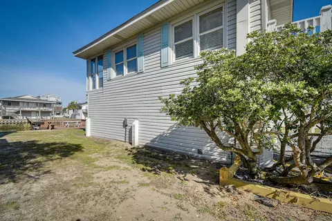 Holden Beach Home on Intracoastal Waterway Canal!
