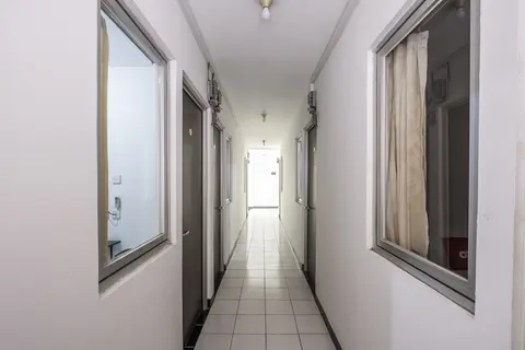 Super OYO 1568 Stasiun Ka Cirebon Guest House