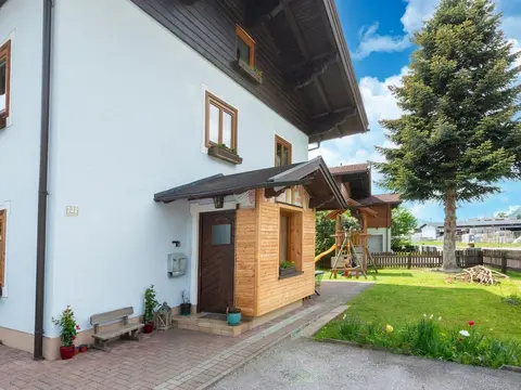 Apartment in Piesendorf Near Ski Slopes