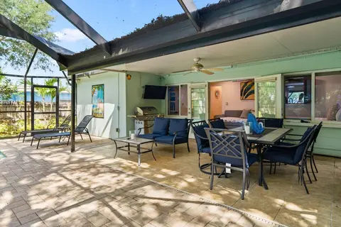 Heated Pool Home Dunedin CLW Steps to Intercoastal