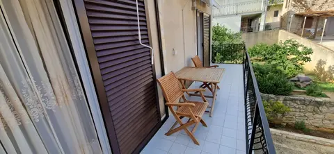Tenara - in Center & Close to the sea - A2
