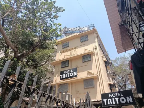 Hotel Triton