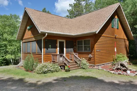 Spacious Cascade Chalet with Cozy Fireplace by RedAwning