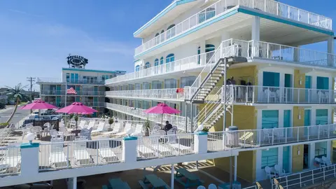Paradise Oceanfront Resort
