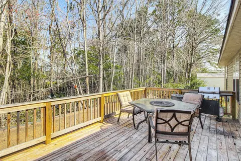 3 Mi to Hunter Army Airfield: Home w/ Serene Deck