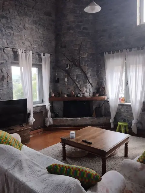 Vitina Number 5 House