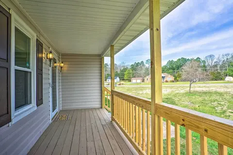 Richmond Area Home w/ Game Room & Patio!