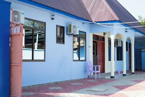 Sereni Pub & Lodge