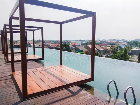 Cozy And Warm Studio At Grand Kamala Lagoon Apartment