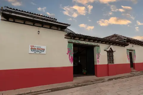 Hotel Ocho Barrios