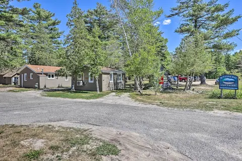 Rustic Suttons Bay Cottage: Shared Dock & Fire Pit