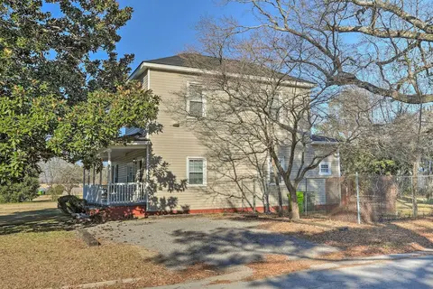 Columbia Home w/ Spacious Yard < 2 Mi to Dtwn