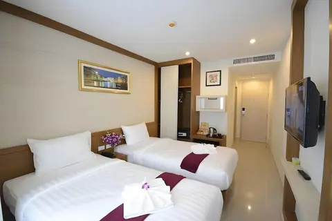 Patong Expat Hotel