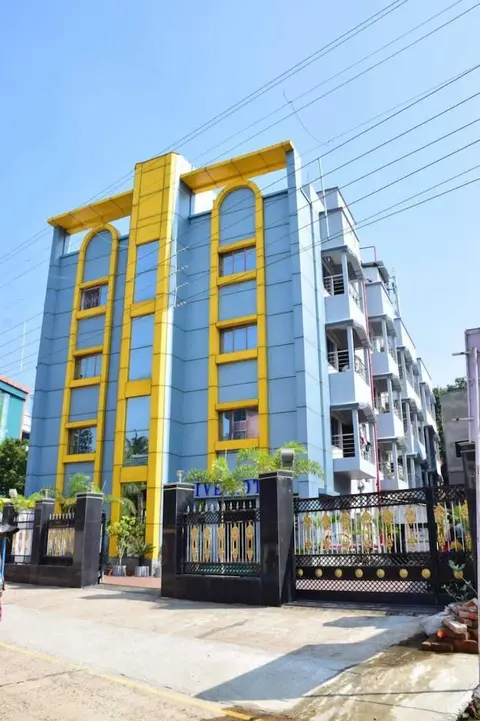 Live Hotel