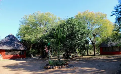 Amanzimlotzi Riverside Bush Camp