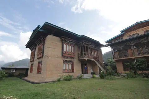 Spirit Village Lodge