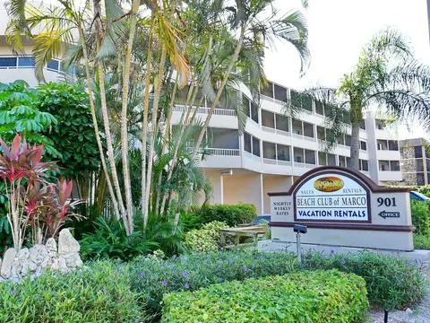 Beach Club 212