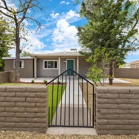 Prescott Family Friendly 3 Bedroom w Large Yard