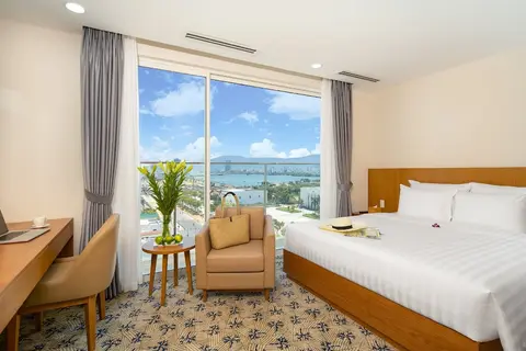 Record Hotel