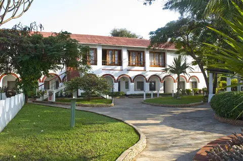 Sunbird Livingstonia Beach Hotel