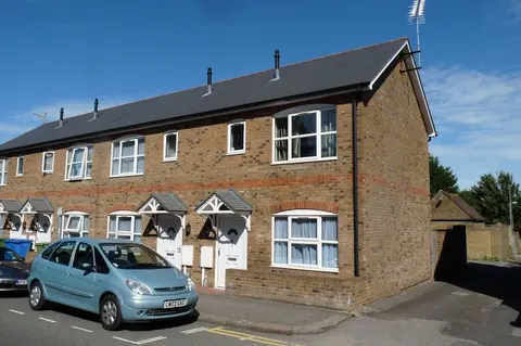 2-bedroom House Near Town With Superfast Wi-fi