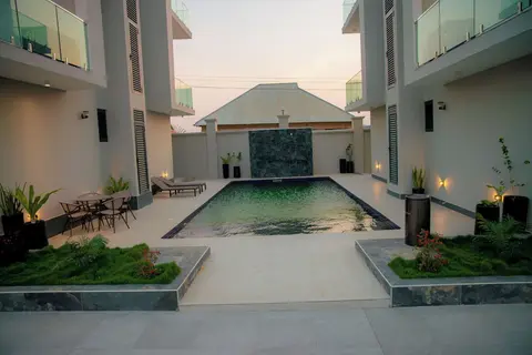 Maison Luxe Apartments