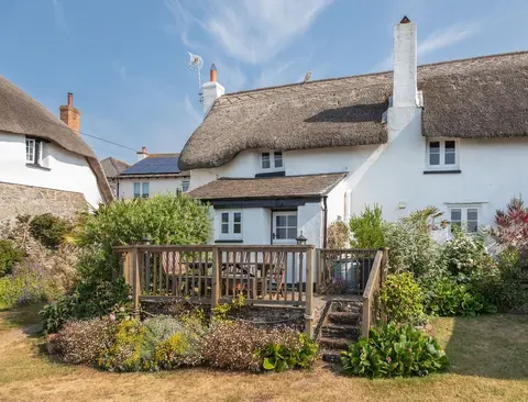 Rose Thatch