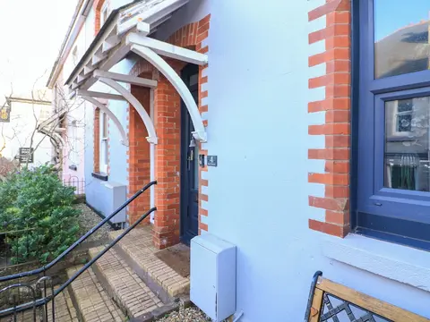 4 Alma Terrace