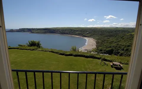 The Cliffemount Hotel