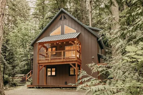 69sl - Upscale - Hot Tub - Wi-fi - Bbq - Sleeps 8 4 Bedroom Cabin by Redawning