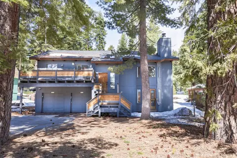 Bright & Modern Cabin Luxury Home in Carnelian Bay!