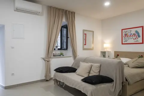 Apartment Navigator