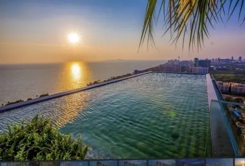The Riviera Jomtien with View
