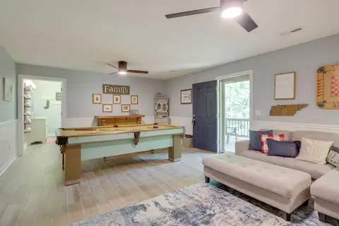 3 Mi to Pickwick Lake: Spacious Family Getaway