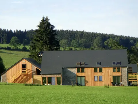 Beautiful Villa with Heated Outdoor Pool, Sauna, Hot Tub in Forest