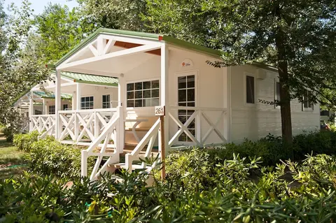 Isamar Holiday Village