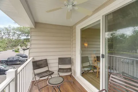 Resort-style Condo in St Simons ~ 1 Mi to Pier!