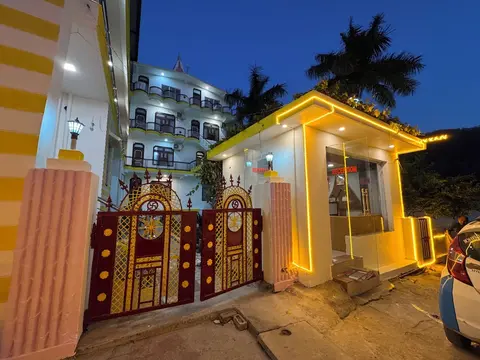 Nirvana Riverside Resort
