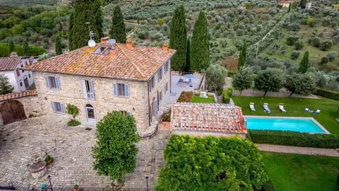 Villa De Cerchi 12 Emma Villas