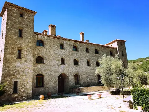 HT CASTELLO DI CAMPOLONGO
