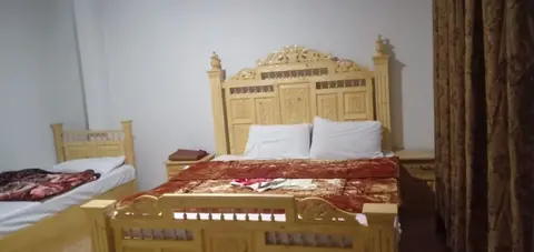 New Lalazar Hotel